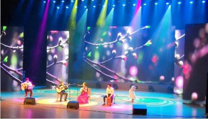 張博鈞導(dǎo)演傾情執(zhí)導(dǎo) 龍鳳傳琪全國助學(xué)音樂會企業(yè)形象策劃紀(jì)實